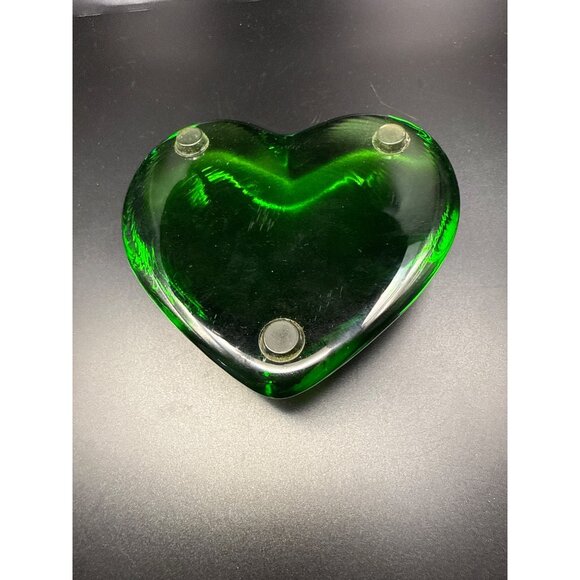 Green Footed Large Heart-Shaped Glass Paperweight 4.5" - Picture 2 of 4